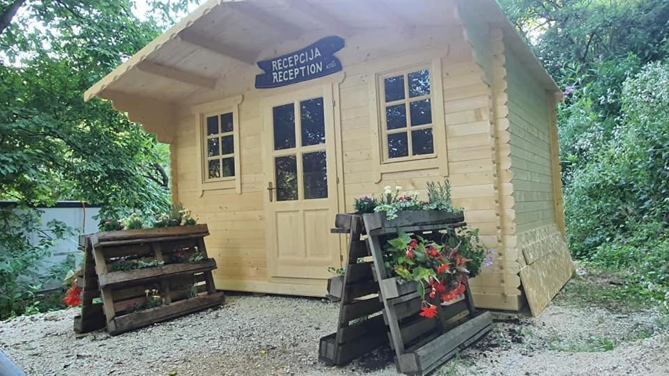 Kamp Na Otoku - Ljubno Ob Savinji Ξενοδοχείο Εξωτερικό φωτογραφία